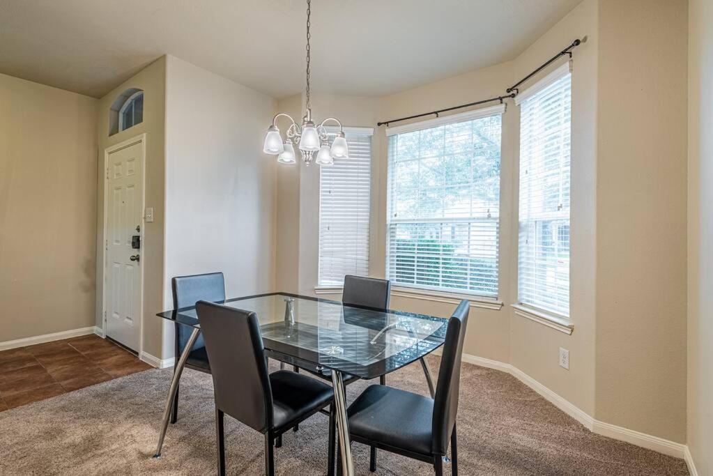 New Beautiful 4/Br Vacation Home Katy Exterior foto
