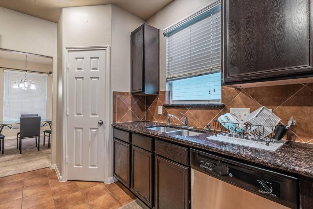 New Beautiful 4/Br Vacation Home Katy Exterior foto